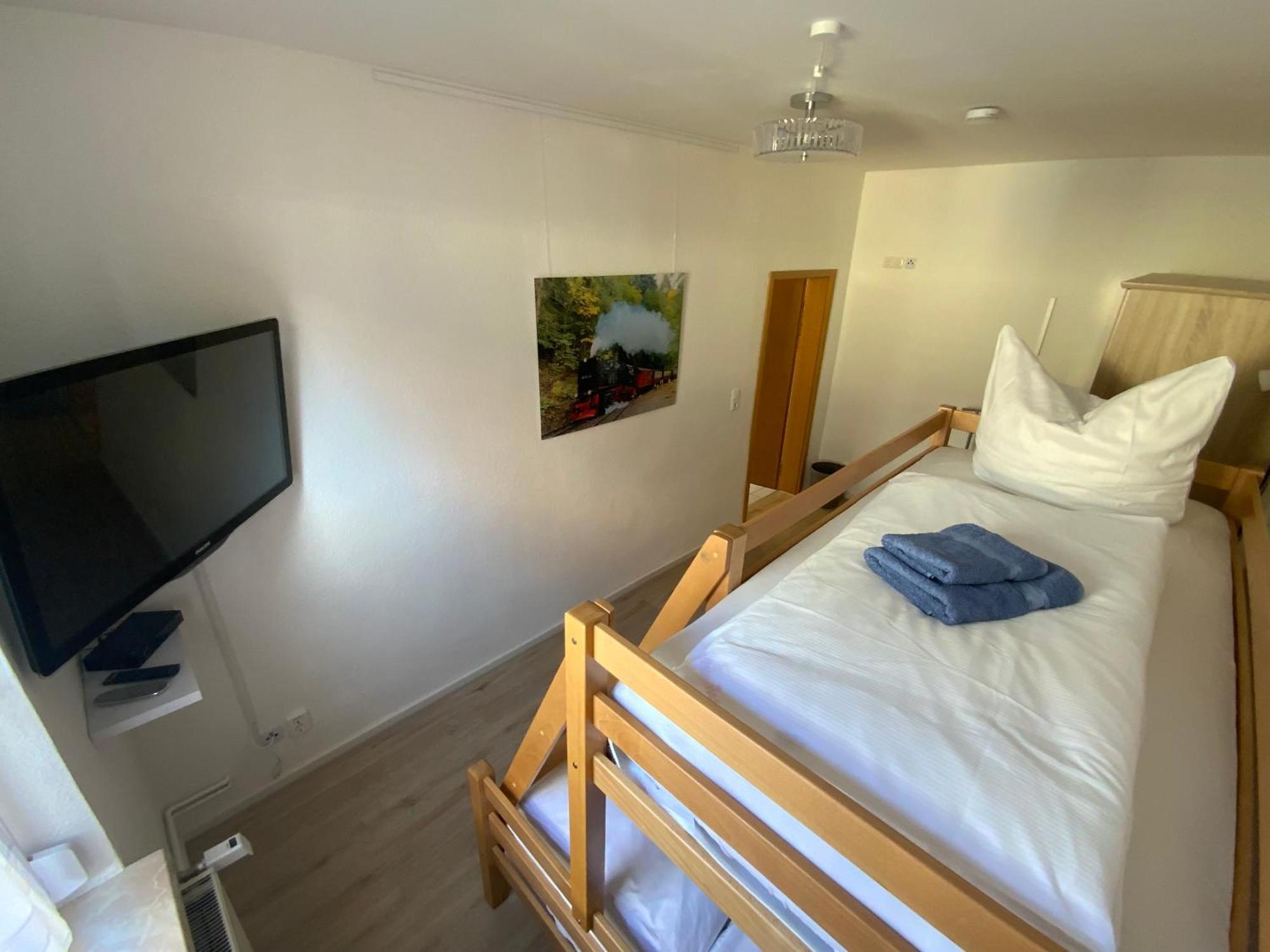 Ferienwohnung Am Anger แวร์นิกโกโรเดอ ภายนอก รูปภาพ